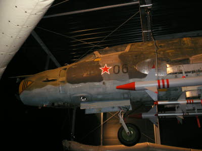 PB100016
